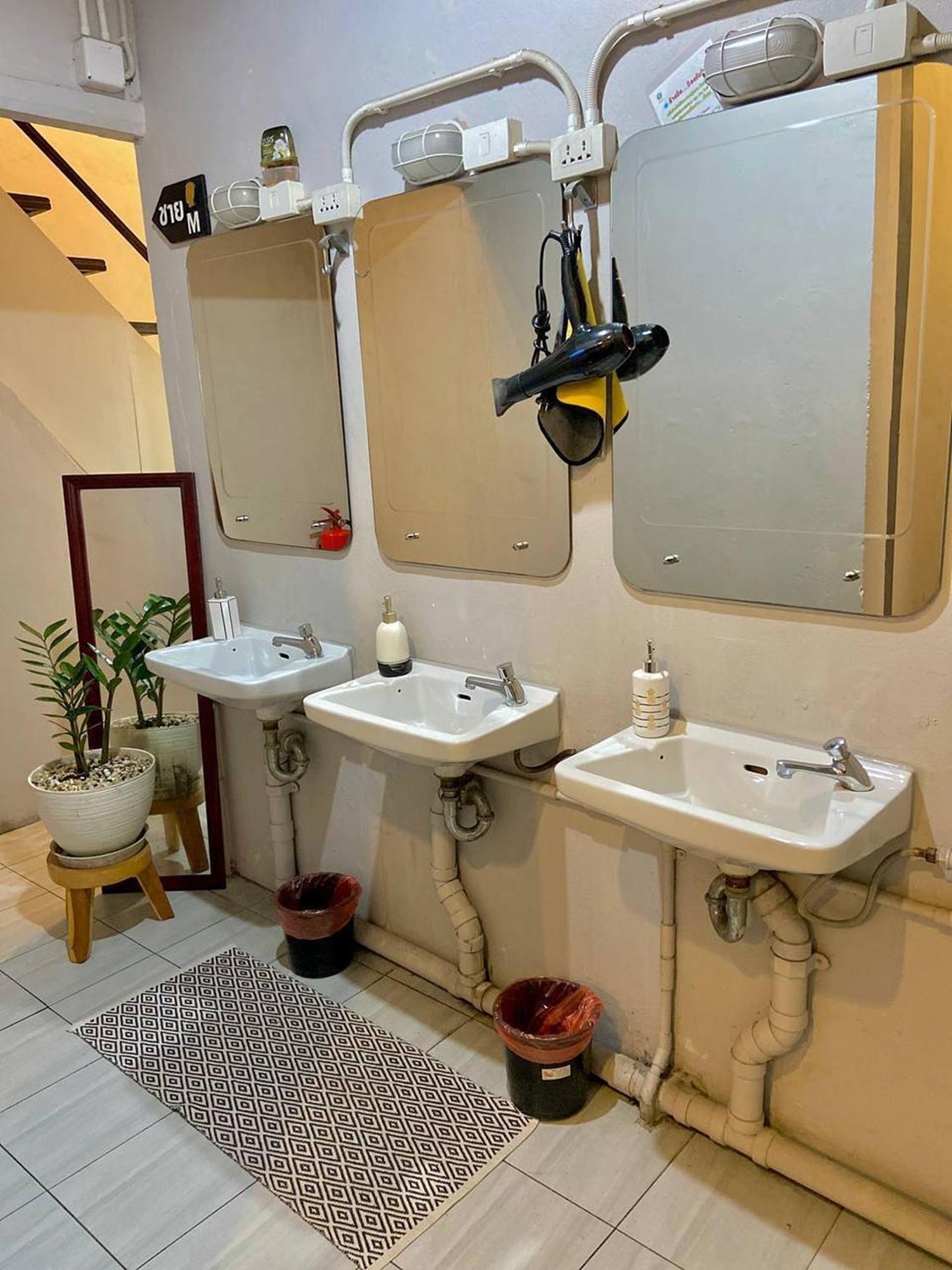 Hostel Lemon Siam Petchaburi Road Banguecoque Exterior foto